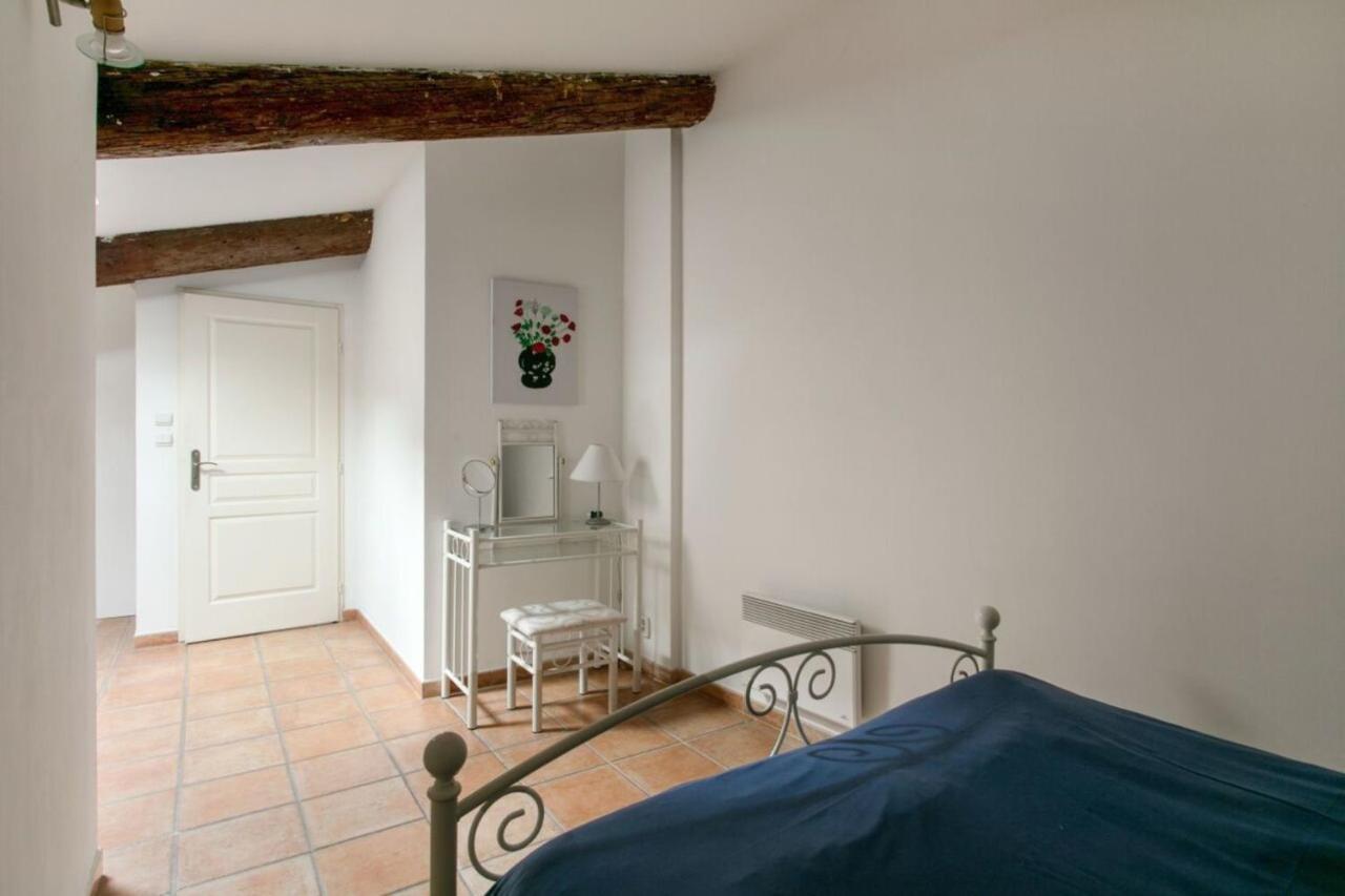 Villa Charming And Quaint 2-Bed House In Marseillan Exterior foto